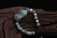 戴貔貅有什么好处